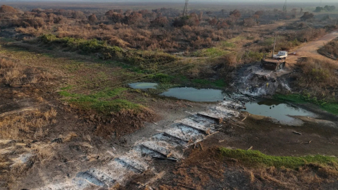 Lugar donde había un puente que fue destruido tras un incendio, 2024.