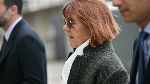 Gisèle Pelicot regresa a la corte de Aviñón, durante el juicio en contra de su exesposo Dominique Pelicot, el 2 de octubre de 2010.