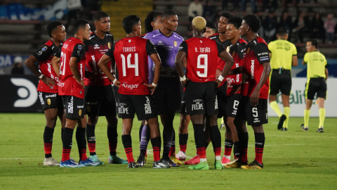 Los jugadores del AV25 en el partido ante Emelec por Copa Ecuador, el 7 de agossto de 2024.