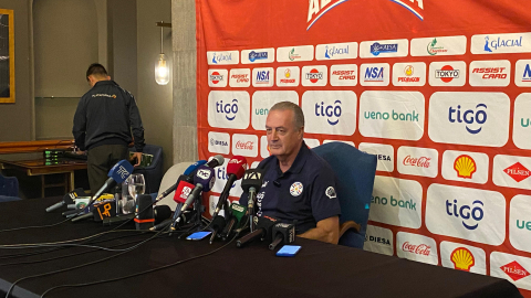 Gustavo Alfaro, durante una rueda de prensa de Paraguay, en Quito, el 9 de octubre de 2024.