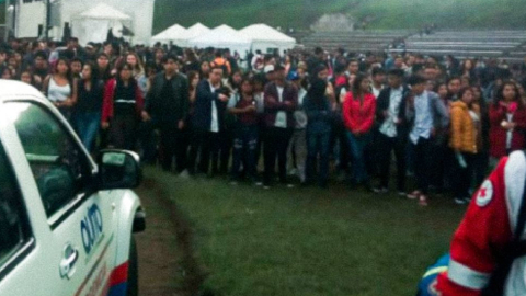 Organismos de socorro atienden la emergencia en el estadio de la Universidad Central, el 22 de noviembre de 2019.