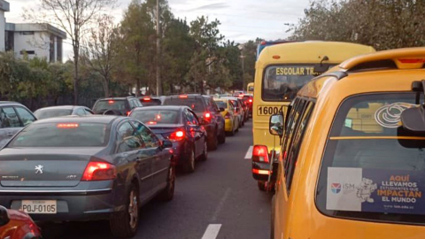 "Terrible tráfico" en Quito: Más de 200 intersecciones semaforizadas apagadas este lunes 14 de octubre