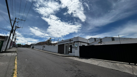 Instalaciones del Instituto Nacional de Patrimonio, ubicados en el sector de Carcelén, cuyo terreno fue devuelto a los hermanos Isaías. Tiene 4.800 m2.