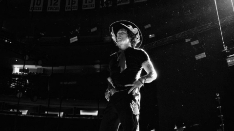 Enrique Bunbury en un concierto. Llegará a Ecuador con su gira 'Huracán Ambulante 2025'.