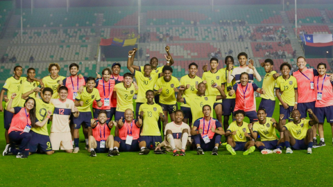 Los seleccionados de Ecuador luego de vencer a Chile en la semifinal del Sudamericano Sub 15, el 16 de octubre de 2024.