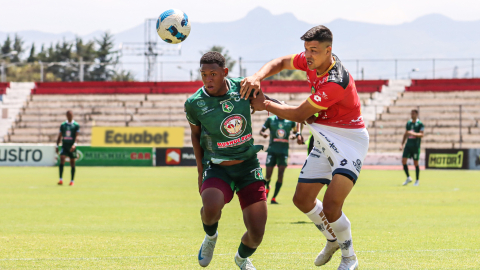 Partido entre Mushuc Runa y Deportivo Cuenca, jugado el 19 de octubre de 2024.