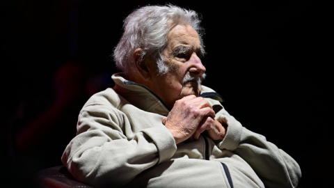 José Mujica asiste a su acto de cierre de campaña del sector político en Montevideo, 19 de octubre de 2024.