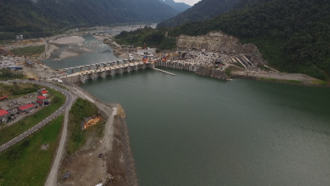 Obras de captación de la hidroeléctrica Coca Codo Sinclair.