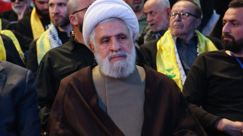 El nuevo líder de Hezbollah, Naim Qassem, en una fotografía de archivo realizada en abril de 2024 cuando era el segundo al mando del grupo chií libanés.