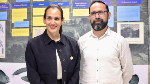 Los ministros de Energía, de Ecuador, Inés Manzano; y de Colombia, Andrés Camacho, en reunión el 28 de octubre de 2024.