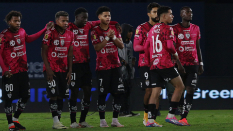 Los jugadores de Independiente del Valle en el partido ante Universidad Católica, por Copa Ecuador, el 29 de octubre de 2024.