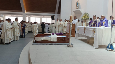 El clero de Tungurahua estuvo presente en la eucaristía en memoria del sacerdote Fabián Arcos.