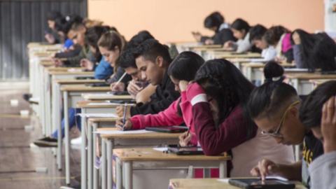 Imagen referencial de estudiantes universitarios en Ecuador.