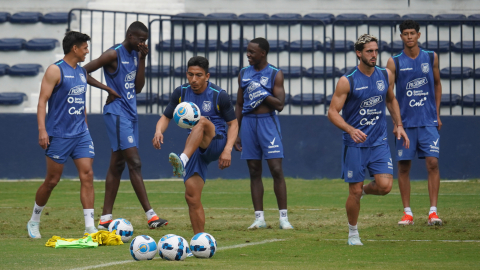 Jugadores de Ecuador, durante un entrenamiento en Guayaquil previo al partido con Bolivia, el 11 de noviembre de 2024.