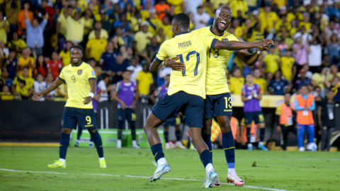 Jugadores de la selección de Ecuador festejando su gol ante Bolivia por Eliminatorias, 14 de noviembre de 2024.