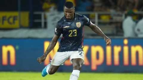 Moisés Caicedo, durante el partido de Ecuador ante Colombia por Eliminatorias, el 21 de noviembre de 2024.