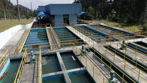 Vista de la Planta de agua potable de Bellavista, en el norte de Quito, que entrará en mantenimiento este domingo 24 de noviembre de 2024, lo que provocará la interrupción del servicio en casi 200 sectores.