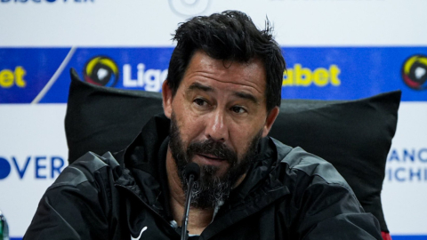 Pablo Sánchez, director técnico de Liga de Quito, durante la rueda de prensa del partido ante Universidad Católica, 24 de noviembre de 2024.