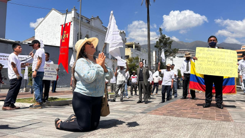 Grupos pro vida llegaron este 26 de noviembre de 2024 a la Asamblea para rechazar el Código de la Niñez.