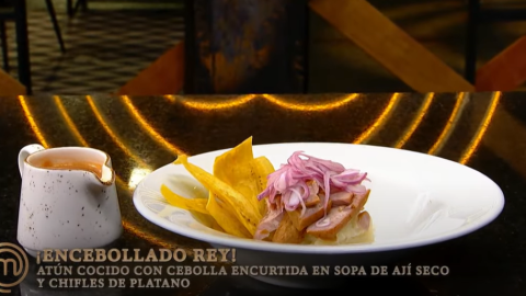 Encebollado presentado por Delary Stoffers en Masterchef Celebrity 28 de noviembre.