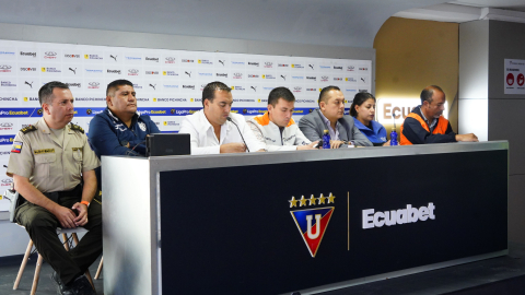 Rueda de prensa de seguridad sobre la final de ida entre Liga de Quito e Independiente del Valle, realizada el martes 3 de diciembre de 2024.