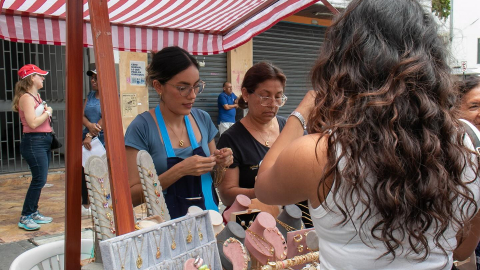 Imagen referencial de una feria para emprendedores en Guayaquil, 15 de octubre de 2024.