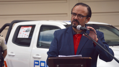 Paúl Carrasco en un evento realizado en mayo de 2023 cuando se desempeñaba como Gobernador del Azuay.