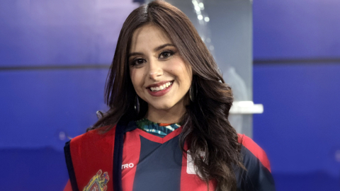 Doménica Jarrín, Reina de San Francisco de Quito, con la camiseta de Deportivo Quito, 3 de diciembre de 2024.