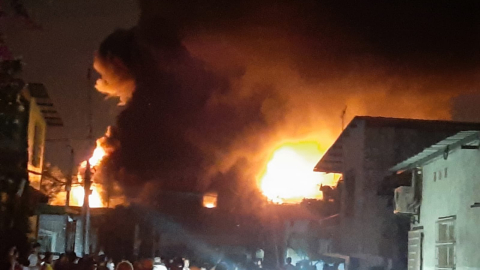 Incendio en una bodega en la vía a Daule