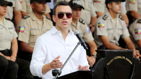 El presidente Daniel Noboa durante el evento en donde entregó 1.735 fusiles a la Policía Nacional, 4 de diciembre de 2024.