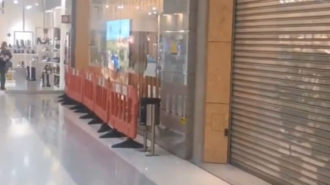 Exteriores de un local de ropa ubicado en el centro comercial Gran Estación en Bogotá, Colombia, donde una menor de edad ecuatoriana sufrió un accidente que posteriormente le quitó la vida el 11 de diciembre de 2024.