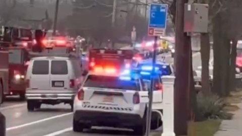 Autoridades llegando a la escuela cristiana tras el tiroteo, 16 de diciembre de 2024.