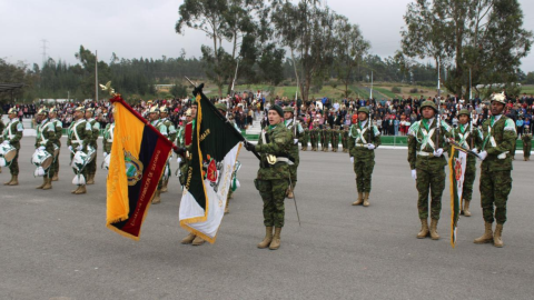 Estudiantes de la escuela militar Esforse