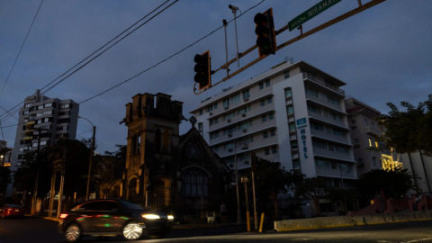 Calles de San Juan, Puerto Rico, durante un apagón