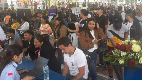 Feria de empleo en Zamora Chinchipe, organizada por la empresa Ecuacorriente y sus contratistas, diciembre de 2024. Imagen referencial.