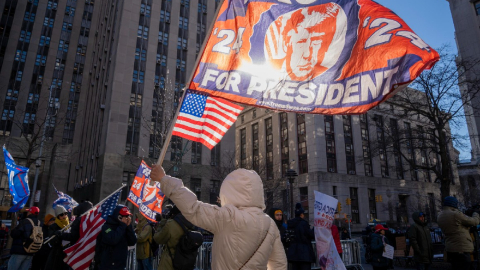 Partidarios de Donald Trump reunidos en Nueva York, el 10 de enero de 2025.