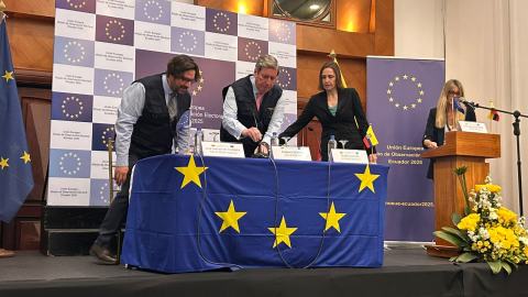 Gabriel Mato, jefe de la misión electoral de la Unión Europea y diputado europeo, en rueda de prensa. Quito, 15 de enero de 2025