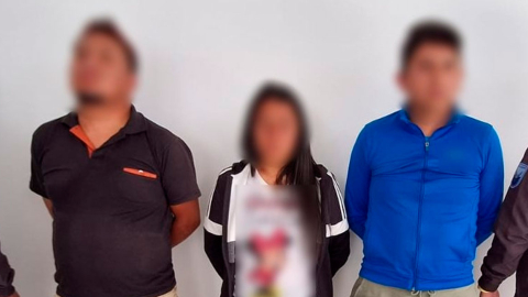 Tres personas detenidas por estafa y extorsión en Quito.