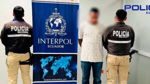 Óscar Enrique Delgado, alias 'Enriquito' o 'Churón', fue extraditado a Ecuador por el asesinato de Jaime Villagómez Fayid, ocurrido en 2022.