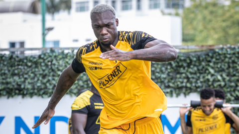 Felipe Caicedo, durante un entrenamiento con Barcelona SC, el 15 de enero de 2025.