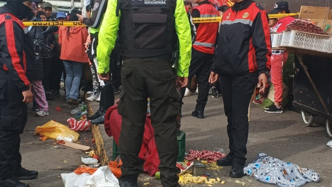 Personal de la Policía Nacional levantó el cuerpo del neonato.