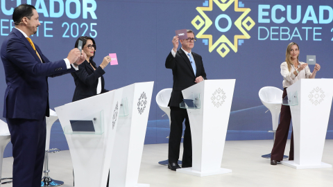 Enrique Gómez, Luisa González, Carlos Rabascall y Andrea González, durante el debate presidencial del 19 de enero de 2025.