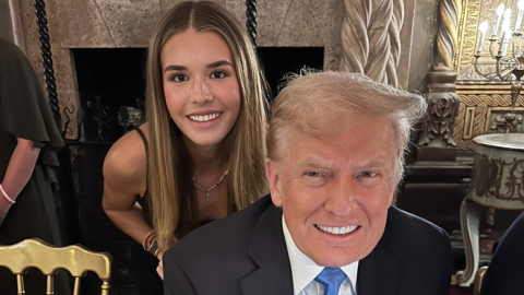 Kai Trump junto a su abuelo el presidente Donald Trump, 20 de enero de 2025.