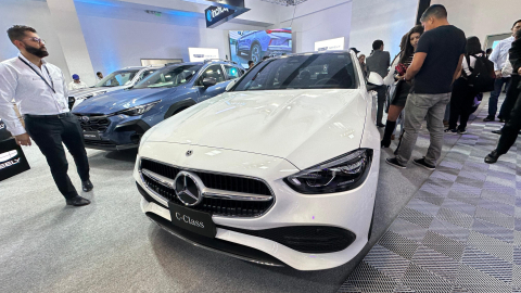 Imagen referencial de un modelo de la marca de carros alemana Mercedes Benz, feria Automundo Quito, 30 de agosto de 2024.