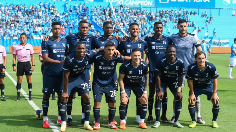 Los jugadores de Universidad Católica en el partido ante Sporting Cristal, 26 de enero de 2025.