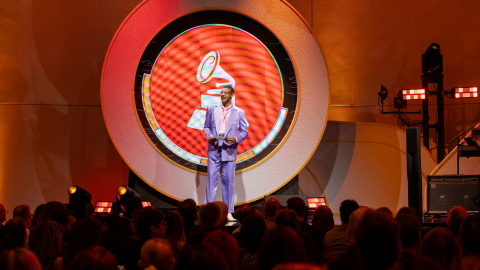El artista colombiano Manuel Medrano en los premios Latin Grammy en Florida, 11 de noviembre de 2024.