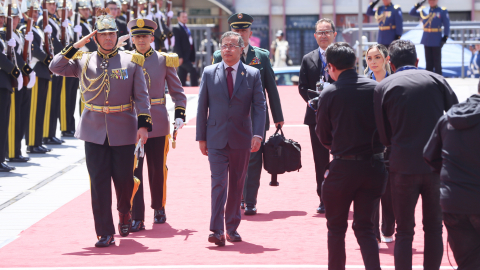 El presidente de Colombia, Gustavo Petro, en la posesión del presidente Daniel Noboa, el 24 de mayo de 2025.