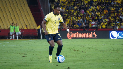 John Yeboah, durante un partido de Ecuador en el estadio Banco Pichincha por Eliminatorias, el 14 de noviembre de 2024.