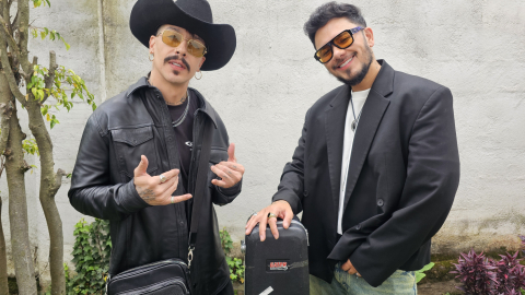 Gabo (izq) y Jonathan, del dúo colombiano 'Pasabordo', durante su visita a PRIMICIAS el lunes 23 de junio de 2025.