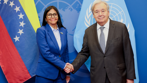 Fotografía facilitada por la Presidencia de Venezuela el 21 de septiembre de 2026 muestra a la presidenta interina de Venezuela, Delcy Rodríguez, con el secretario general de las Naciones Unidas, António Guterres.